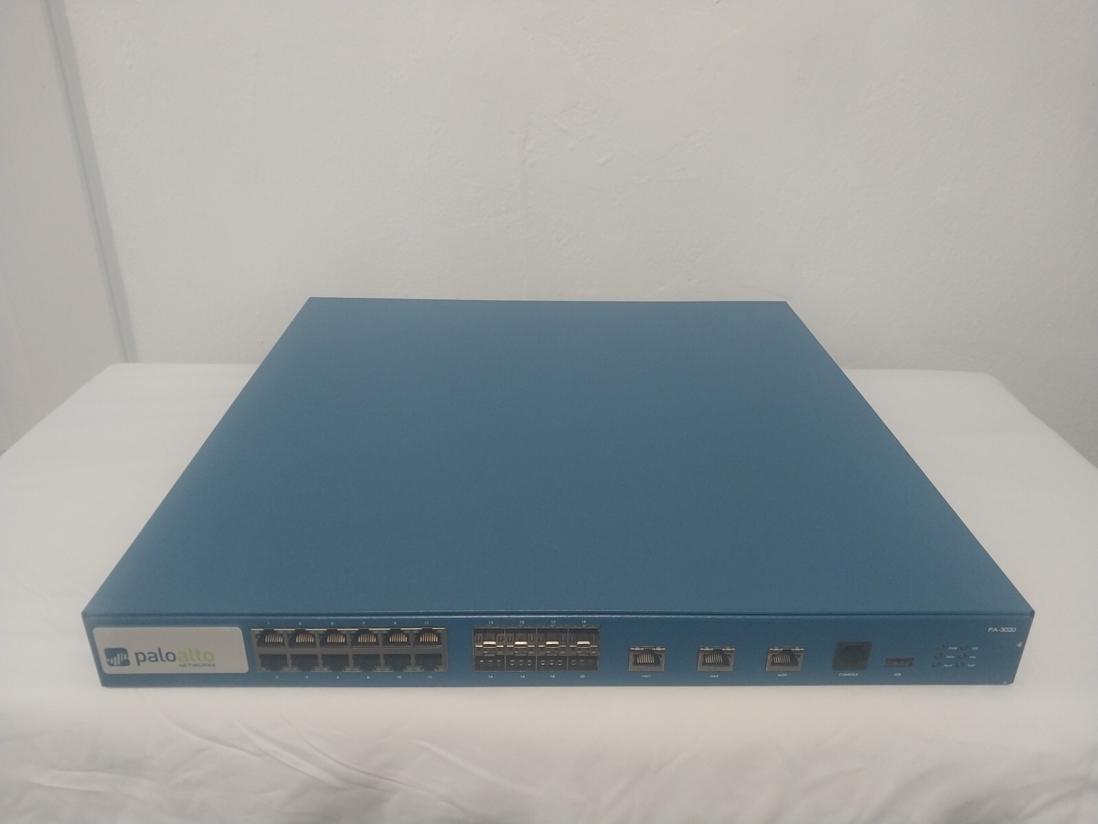 Palo Alto PA-3020 Network Security Appliance - Blue Rack Mountable