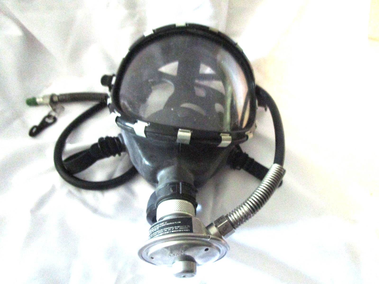 Scott  LARGE  Respirator Mask w Demand Regulator 800227-00
