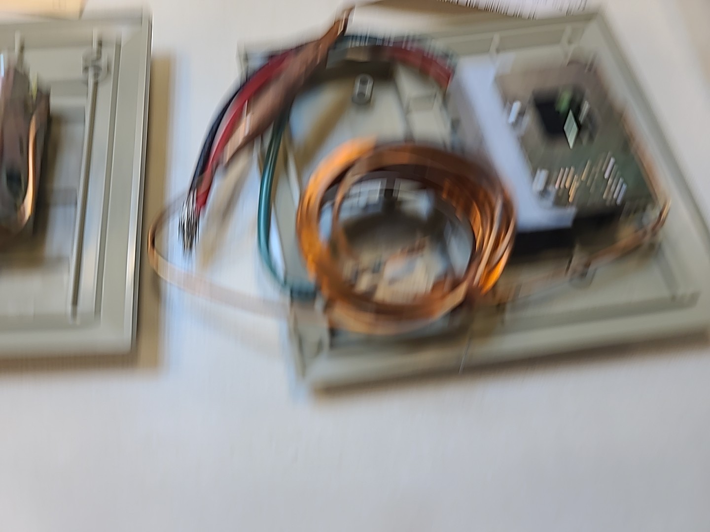 Sunne Controls Fan Coil Thermostat TA132‑007 – Line Voltage NOS Lot of 2