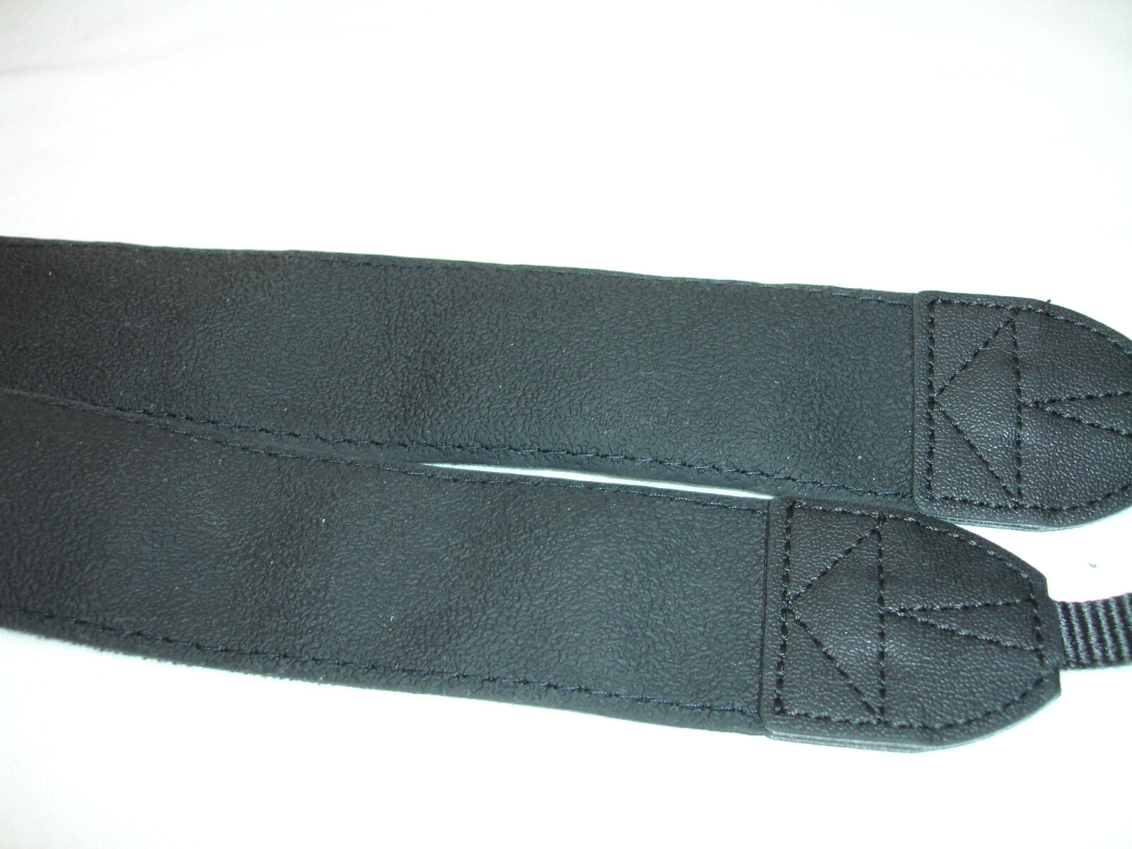 NIKON D850 CAMERA NECK STRAP , AN-DC18 , OEM