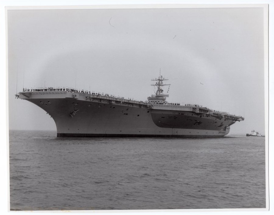 1977 Aircraft Carrier CVN-69 USS Dwight D. Eisenhower Underway 8x10 News Photo