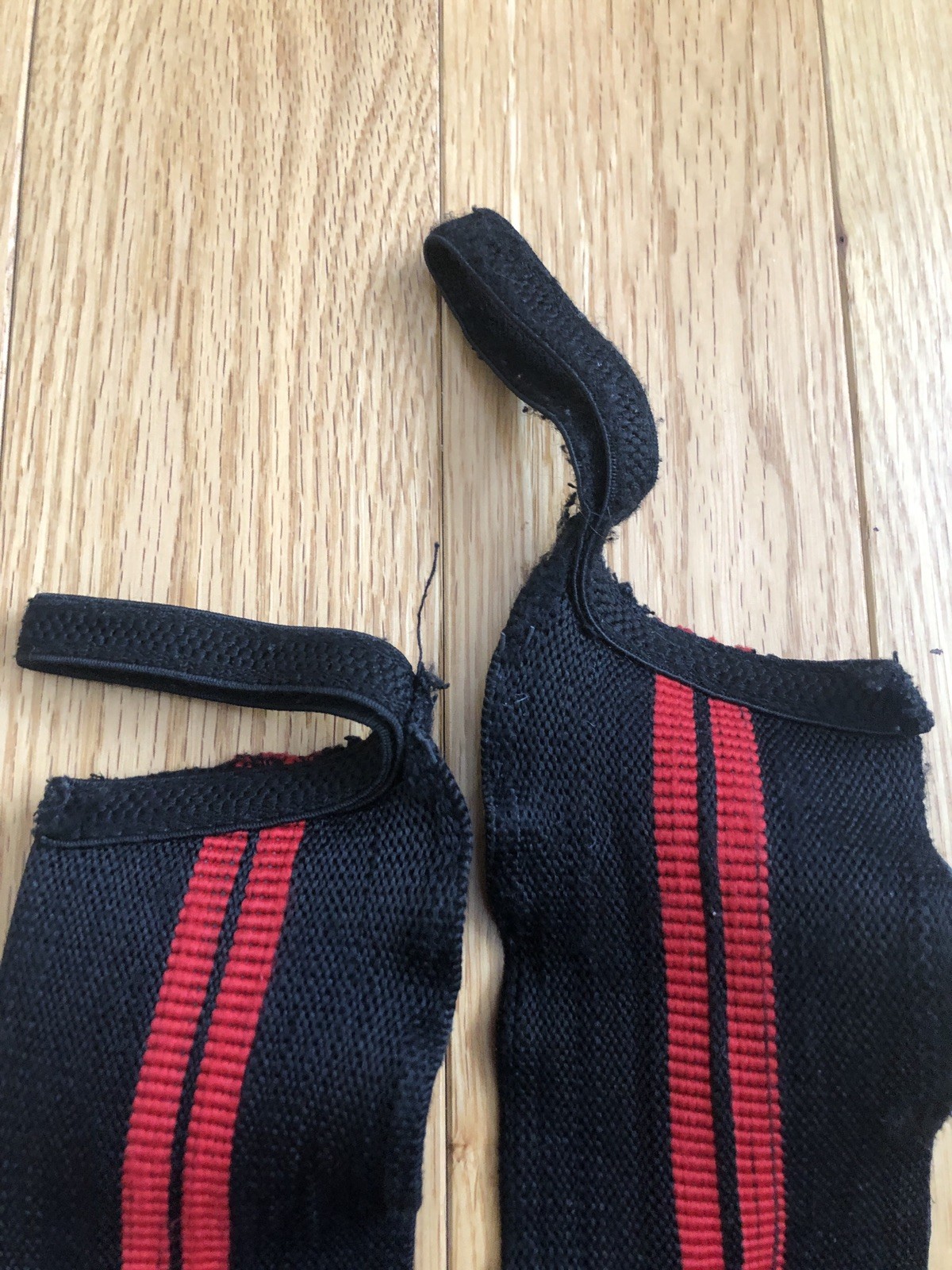 Harbinger Wrist Wraps w/ Thumb Loop Powerlifting Weightlifting Bodybuilding Blk