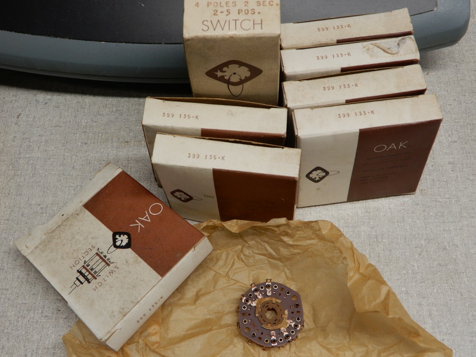 Oak Rotary Switch  399 329-F and Wafers 399 133-K (4) 399 135-K (3)