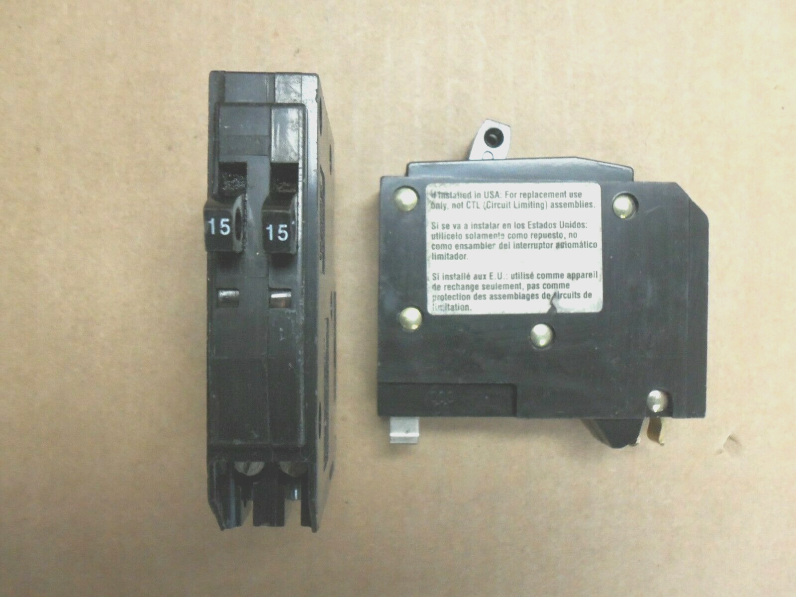 Square D QOT QOT1515 1 Pole 15 Amp 120 V Twin Tandem NO HOOK Circuit Breaker