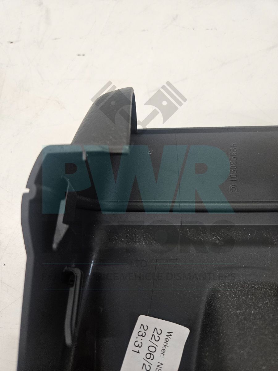 BMW X1 E84 Centre Console Rear 12V Socket Electrical Outlet Trim 9255221