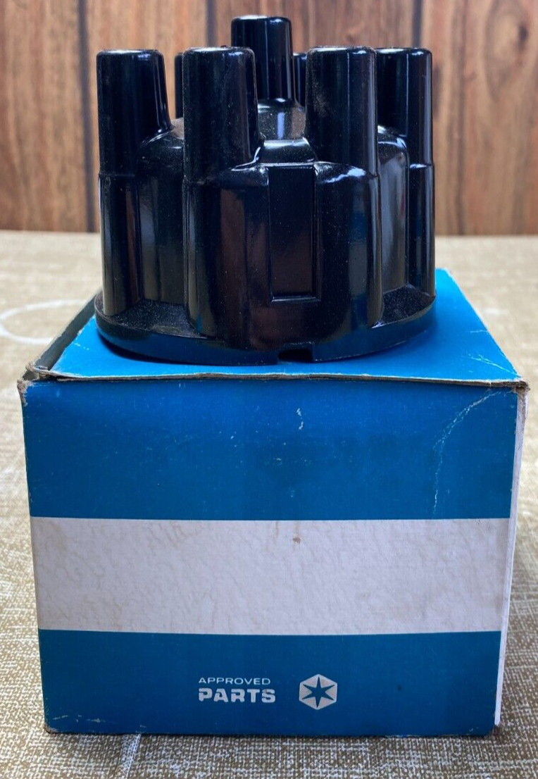NOS CHRYSLER DISTRIBUTOR CAP REPLACES CH-216