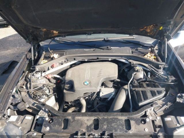 X4        2017 Glove Box 5020733