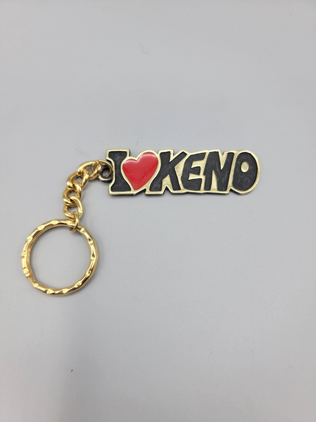 Casino "I LOVE KENO" Golden Key Chain Las Vegas Collectable Metal Key Chain