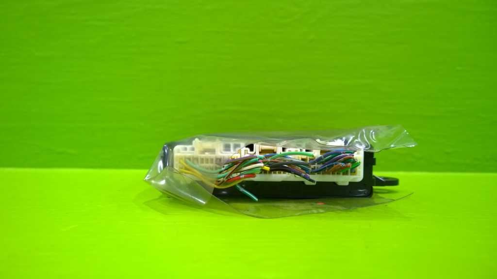 95 96 97 98 LEXUS LS400 4.0L AT RIGHT FRONT MULTIPLEX CONTROL MODULE 2395-36