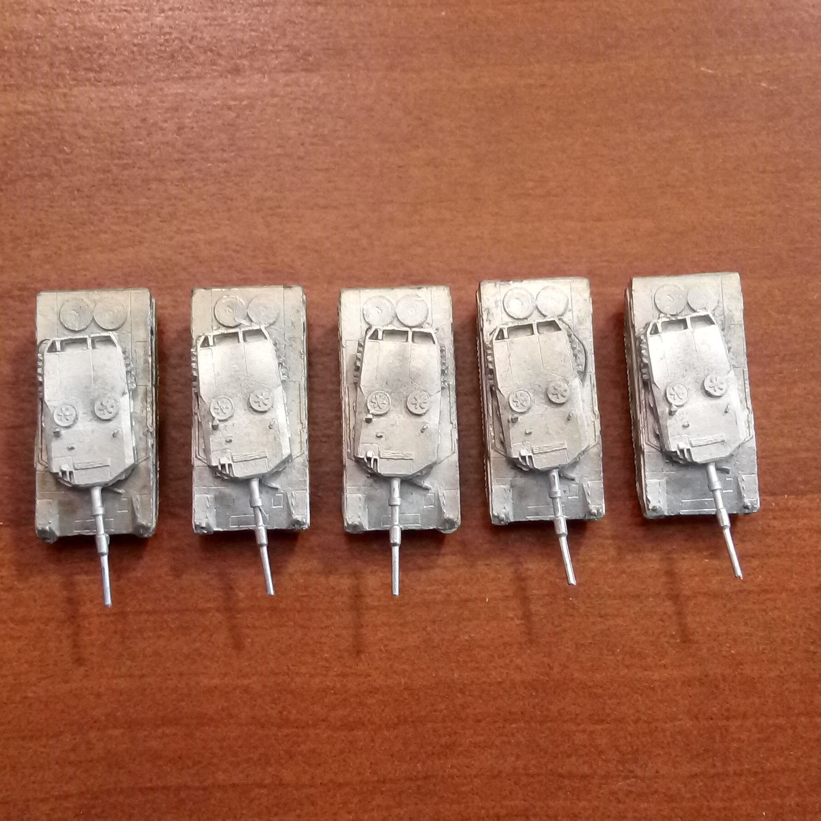 CinC Modern Micro Armour 1/285th Scale Leopard MBT Unpainted