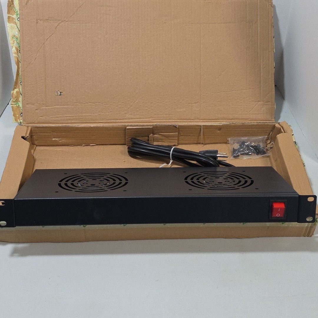 NavePoint Rack Cabinet Mounted Server Cooling System With 2 Fans, Black - (READ)