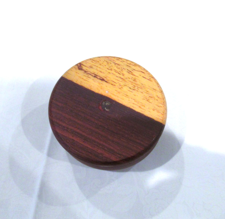 Two-tone wooden box 3.25" diameter