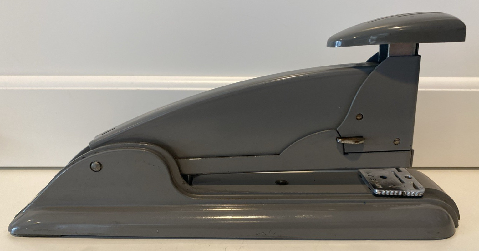 Vtg Swingline Speed Stapler #4 Grey Art Deco Retro 8 1/2" Long Desktop Office