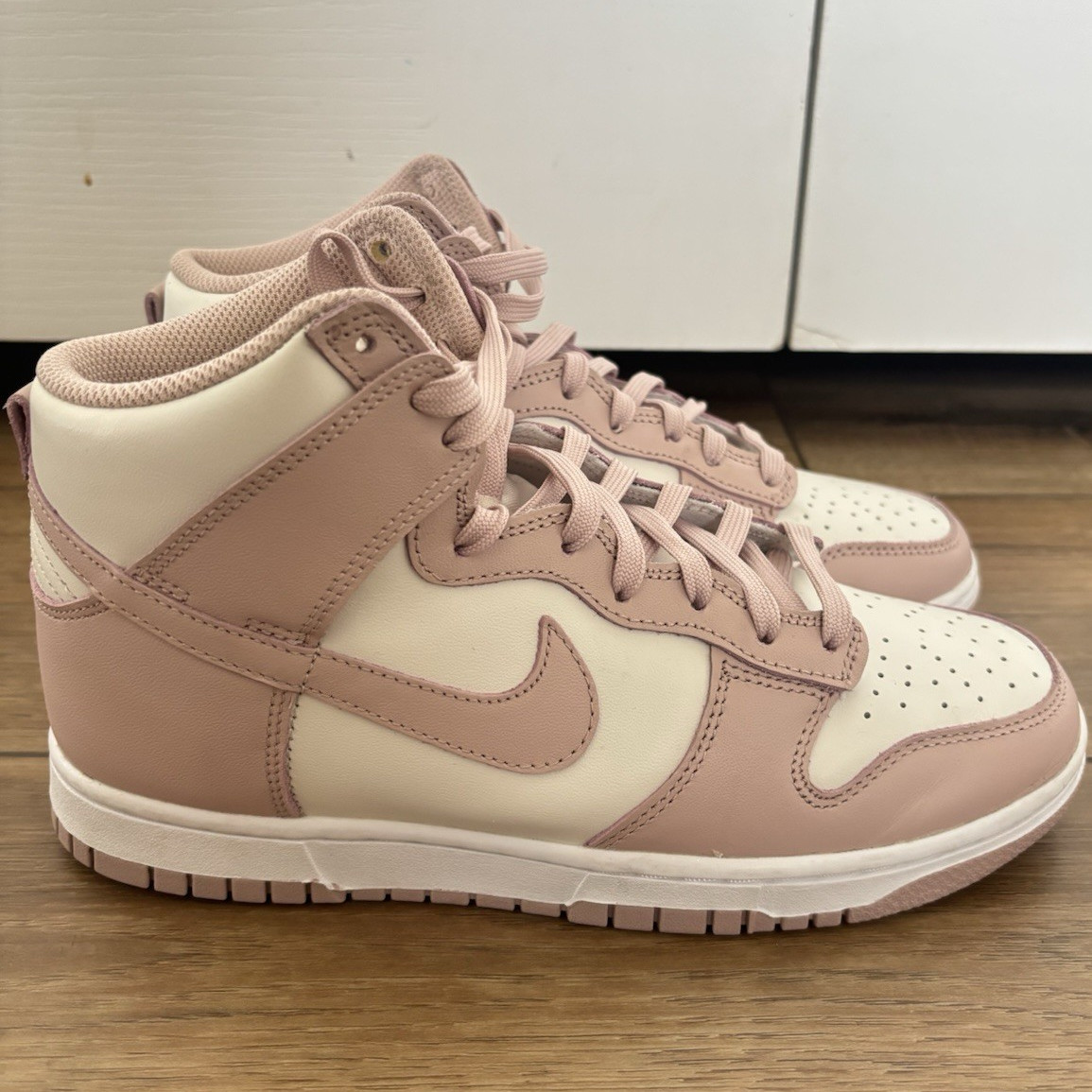 Nike Dunk High Women’s “Pink Oxford”