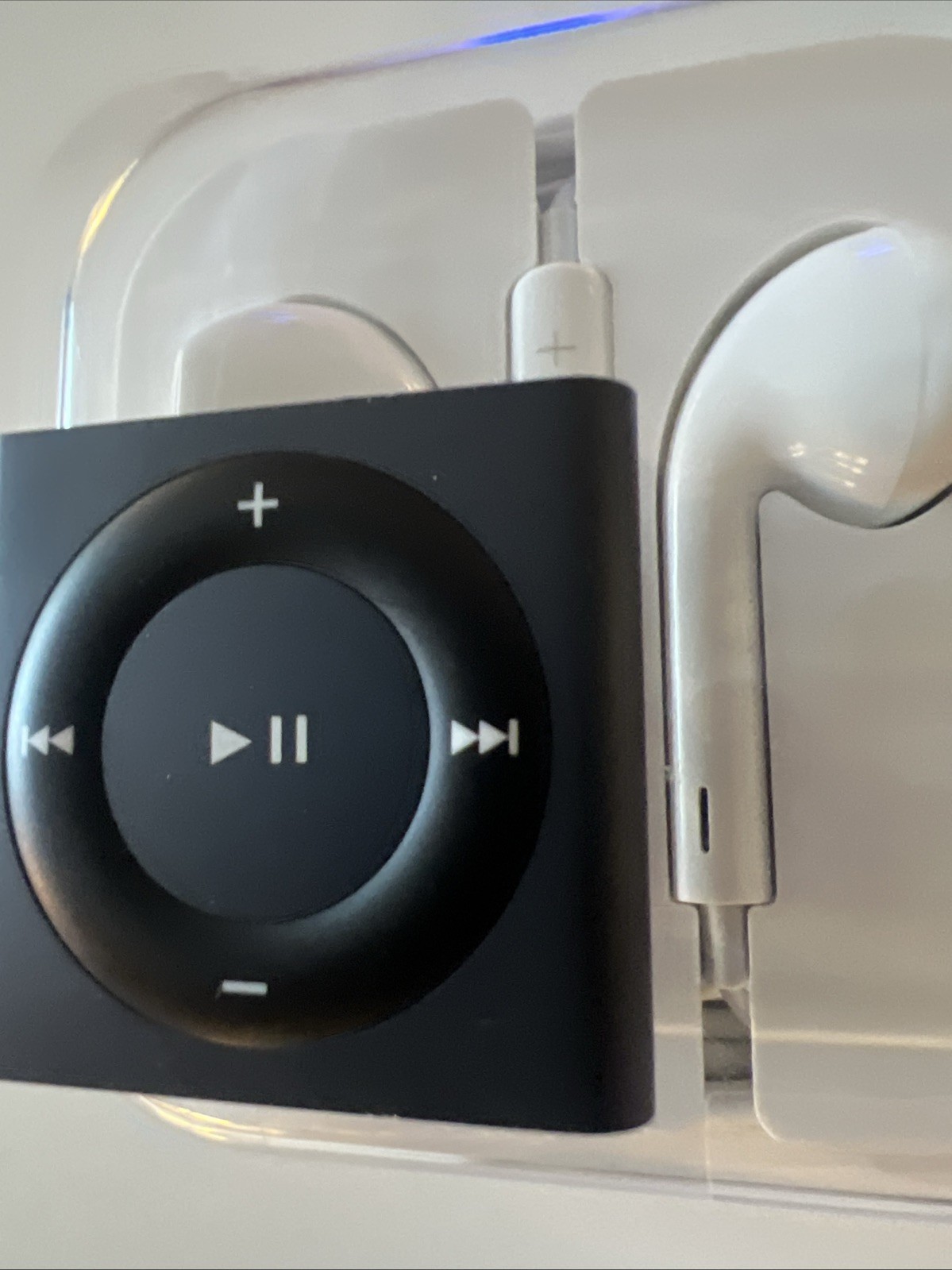 Apple iPod Black Shuffle 4th Generation New Battery Installed
