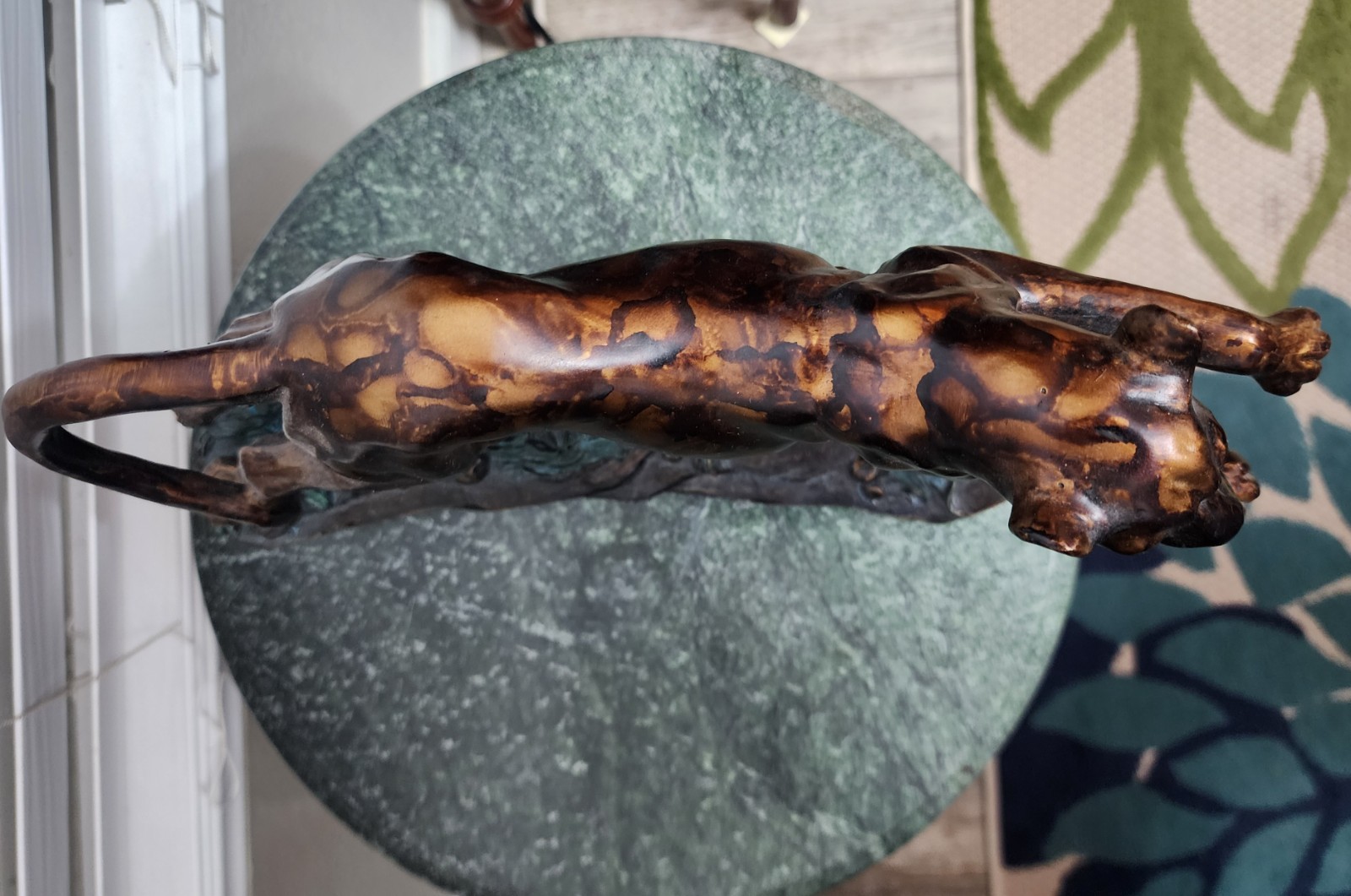 Elegant Panther Statue – Bronze Finish Home Decor