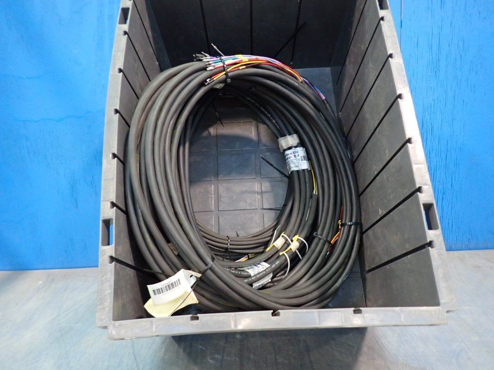 CABLES
