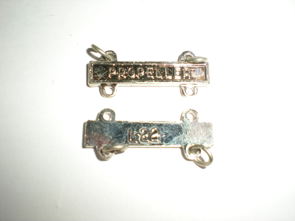 US ARMY MARKSMANSHIP BADGE Q BAR - PROPELLER