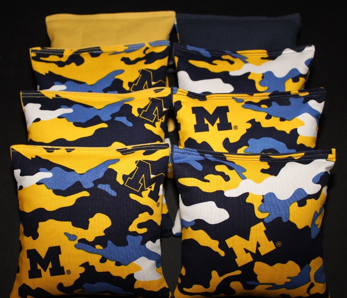 8 CORNHOLE BEANBAGS made w University of MICHIGAN WOLVERINES Camo Fabric