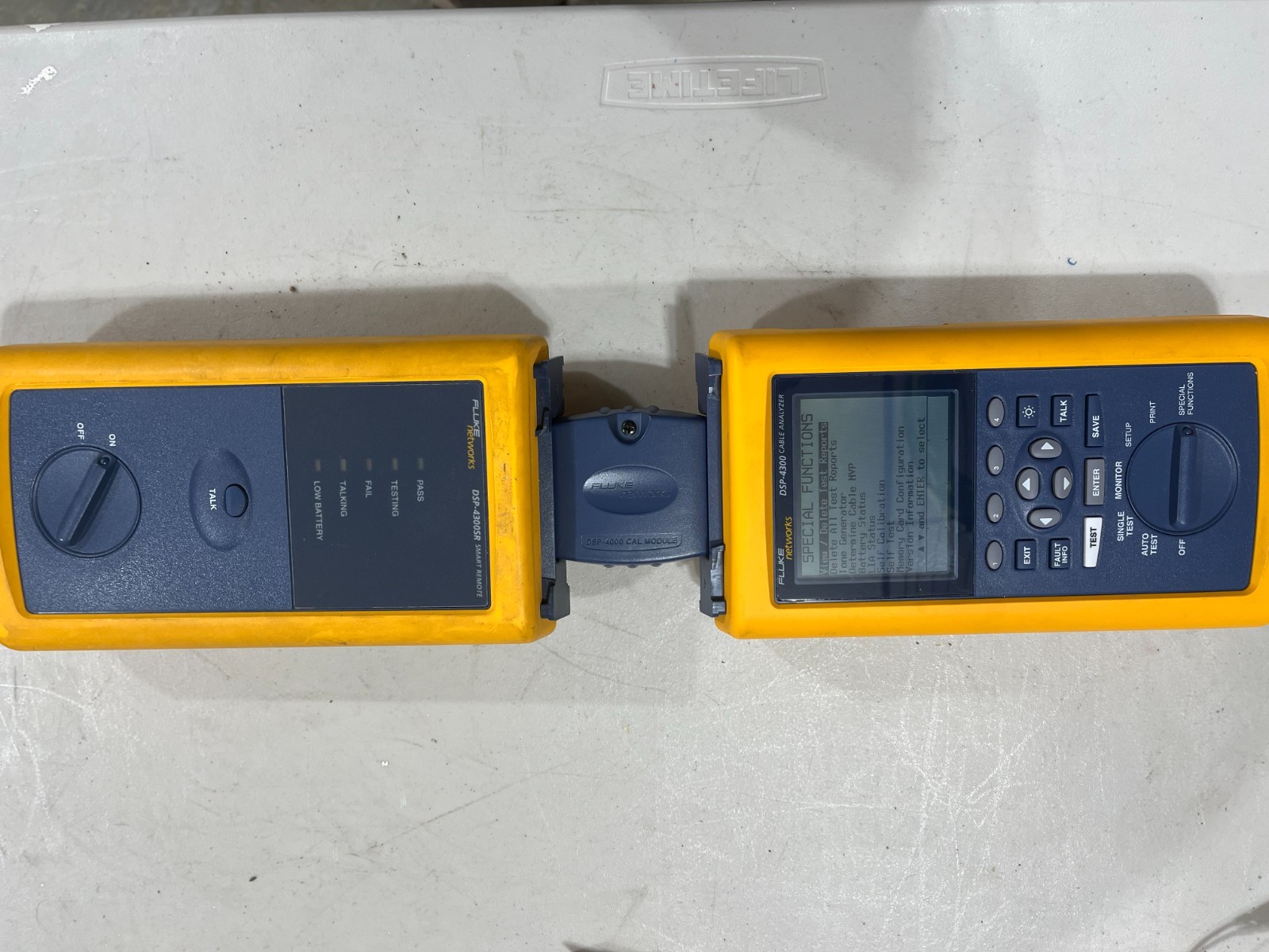 Fluke Networks DSP-4300 Cable Analyzer, Perm. Link & Channel Adapters, LOOK!!!