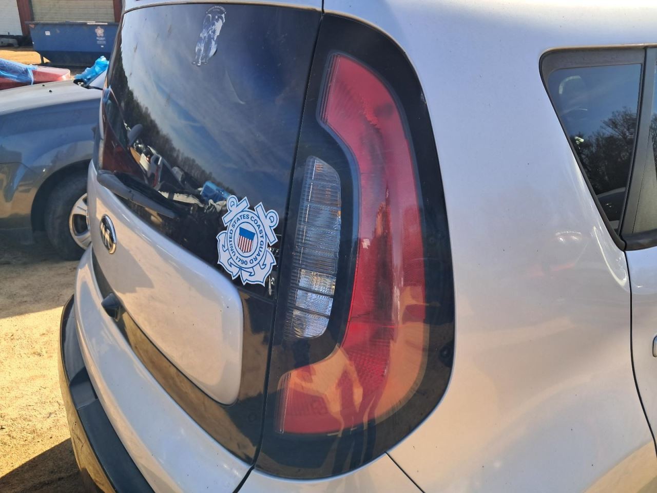 SOUL 2016 Glove Box 4884649
