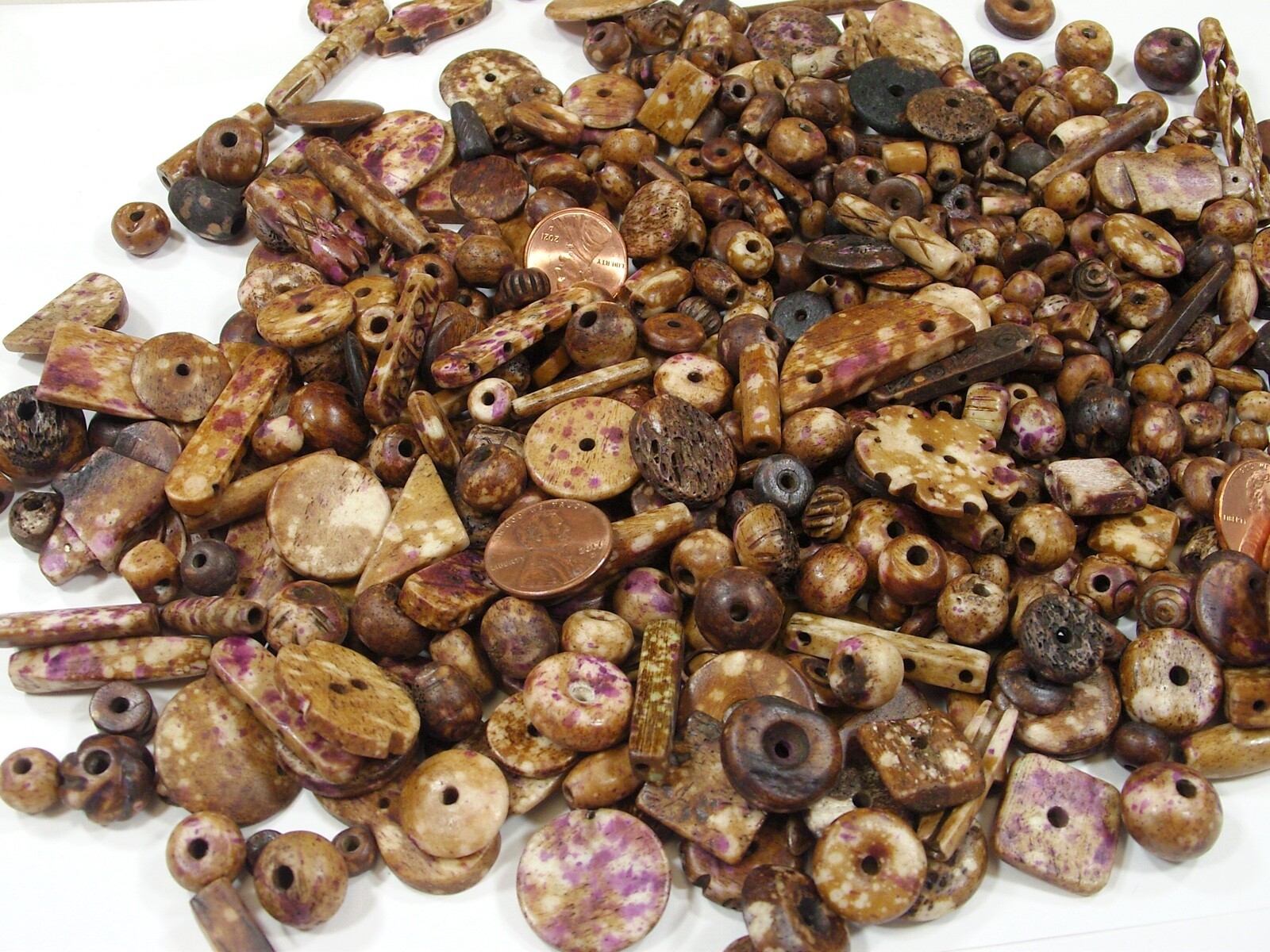 3 Pounds Purple Water Buffalo Bone Beads / Scrap Pieces / Left Overs (M-3) ⭐