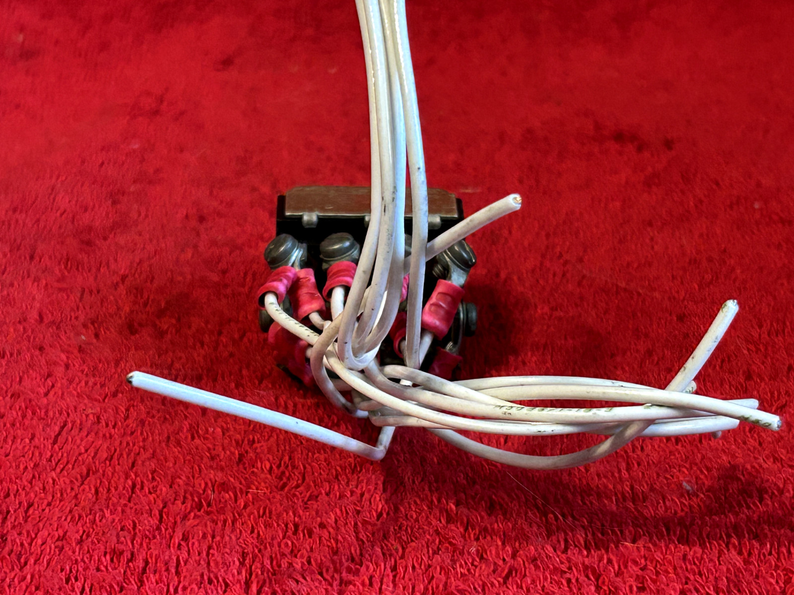 AIRCRAFT MS 25068-23 TOGGLE SWITCH