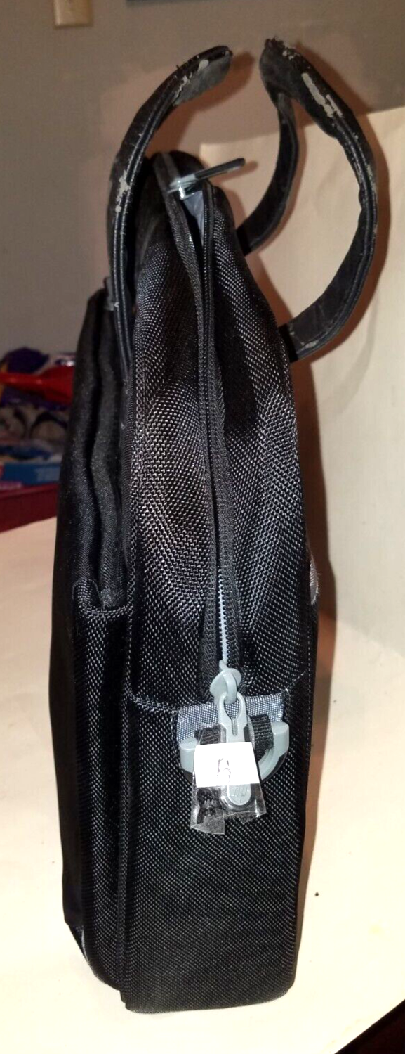HP Laptop Bag With Adjustable Strap USED (B)