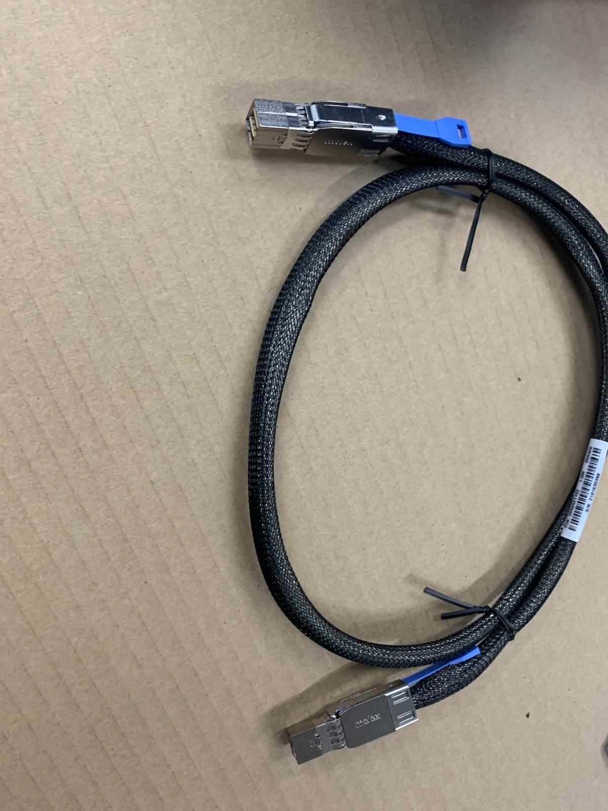 ✅ Mini-SAS HD (SFF-8644) ↔ Mini-SAS HD (SFF-8644) External Cable