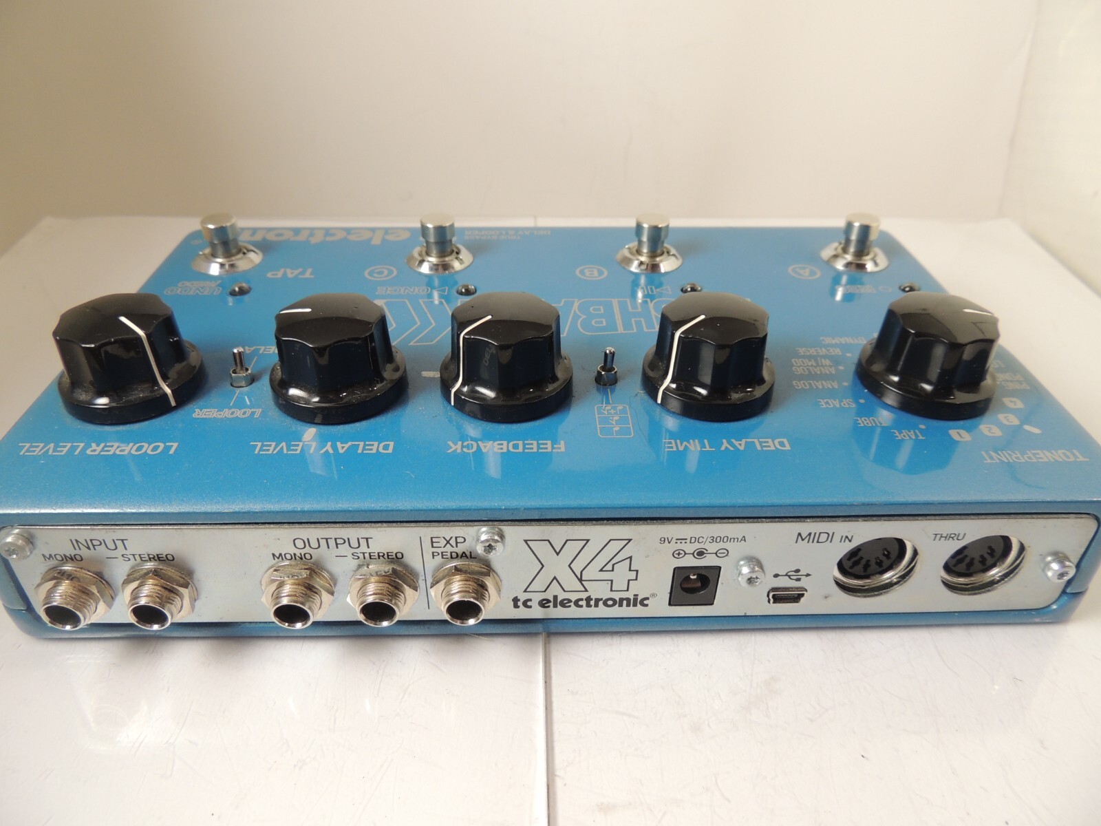 TC Electronics Flashback x4 Delay/Looper Effects Pedal Guitar Free USA Ship