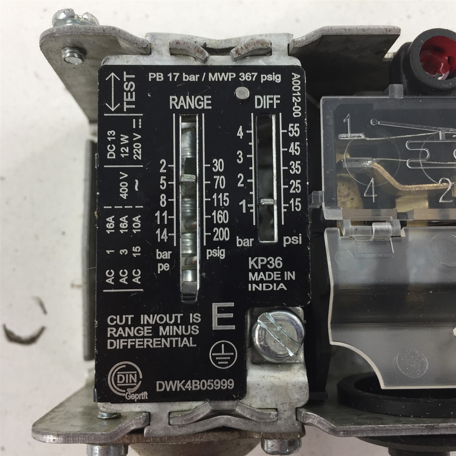 Danfoss Pressure Switch DWK4B05999 KP36