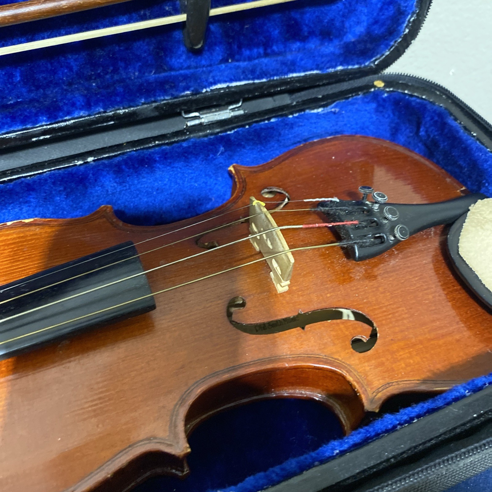 Cermona Violin