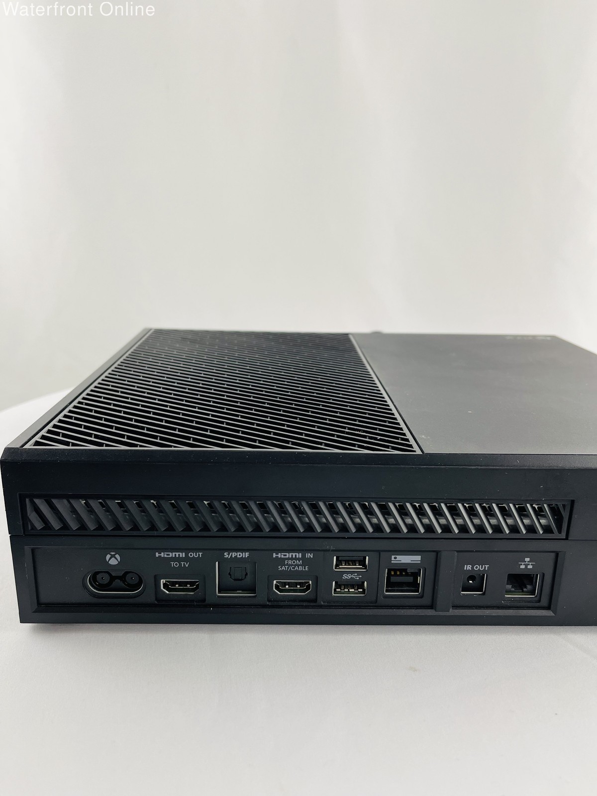 Microsoft Xbox One Original 1540 Gaming Console w/ Controller & Cords Works