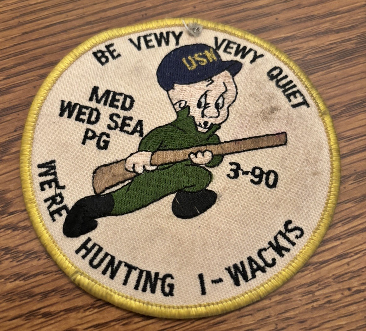 ELMER FUDD HUNTING I-WACKIS MILITARY CLOTH PATCH ORIGINAL U.S. NAVY