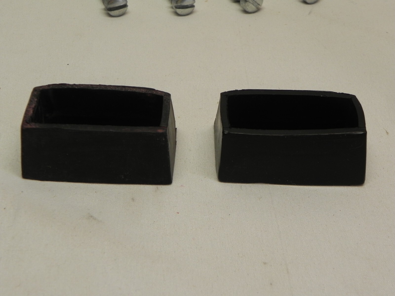 Snap-on Vintage KR-402A Tool Box Handle Roll Cab Handle Red Original End Caps