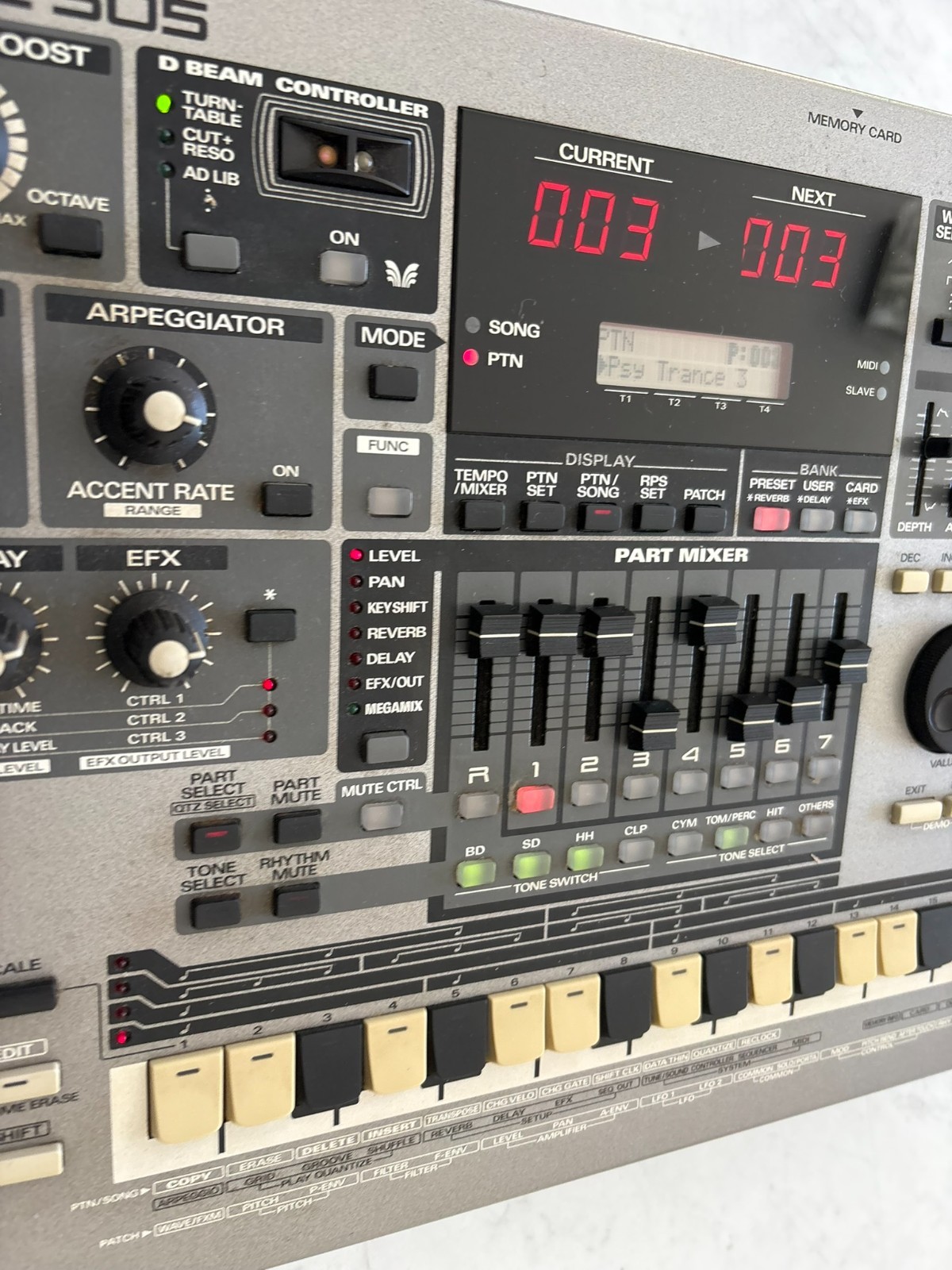 Roland MC505