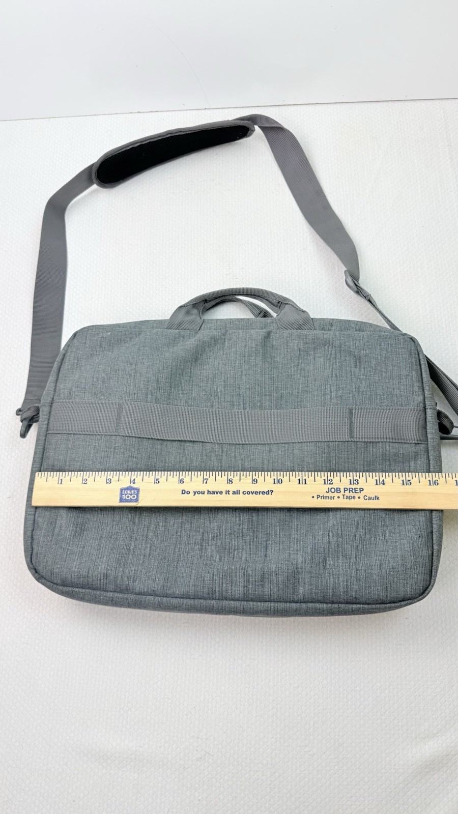 Case Logic Laptop Bag Gray Shoulder Strap Multiple Compartments and Zippers EUC