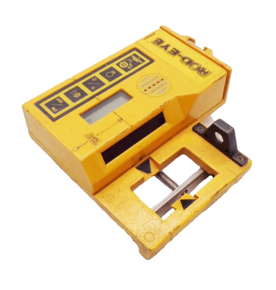 LASER ALIGNMENT LB-10 LASER BEACON SYSTEM WITH CASE *READ*