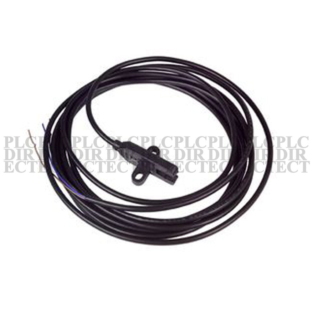 NEW Omron EE-SX772 EESX772 Photoelectric Switch
