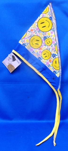 12 SMILEY FACE DESIGN HEAD SCARVES BY HAV-A-HANK  (BUYER GETS 12  HEAD SCARVES)