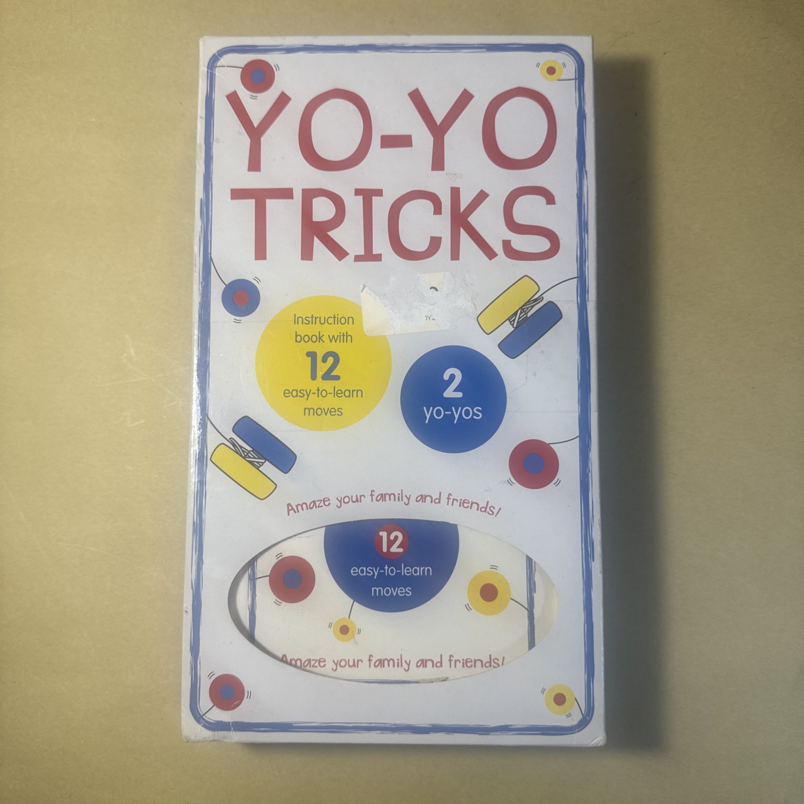 Yo-Yo Tricks Kit by Parragon - Includes 2 Yo-Yos and Instruction Book