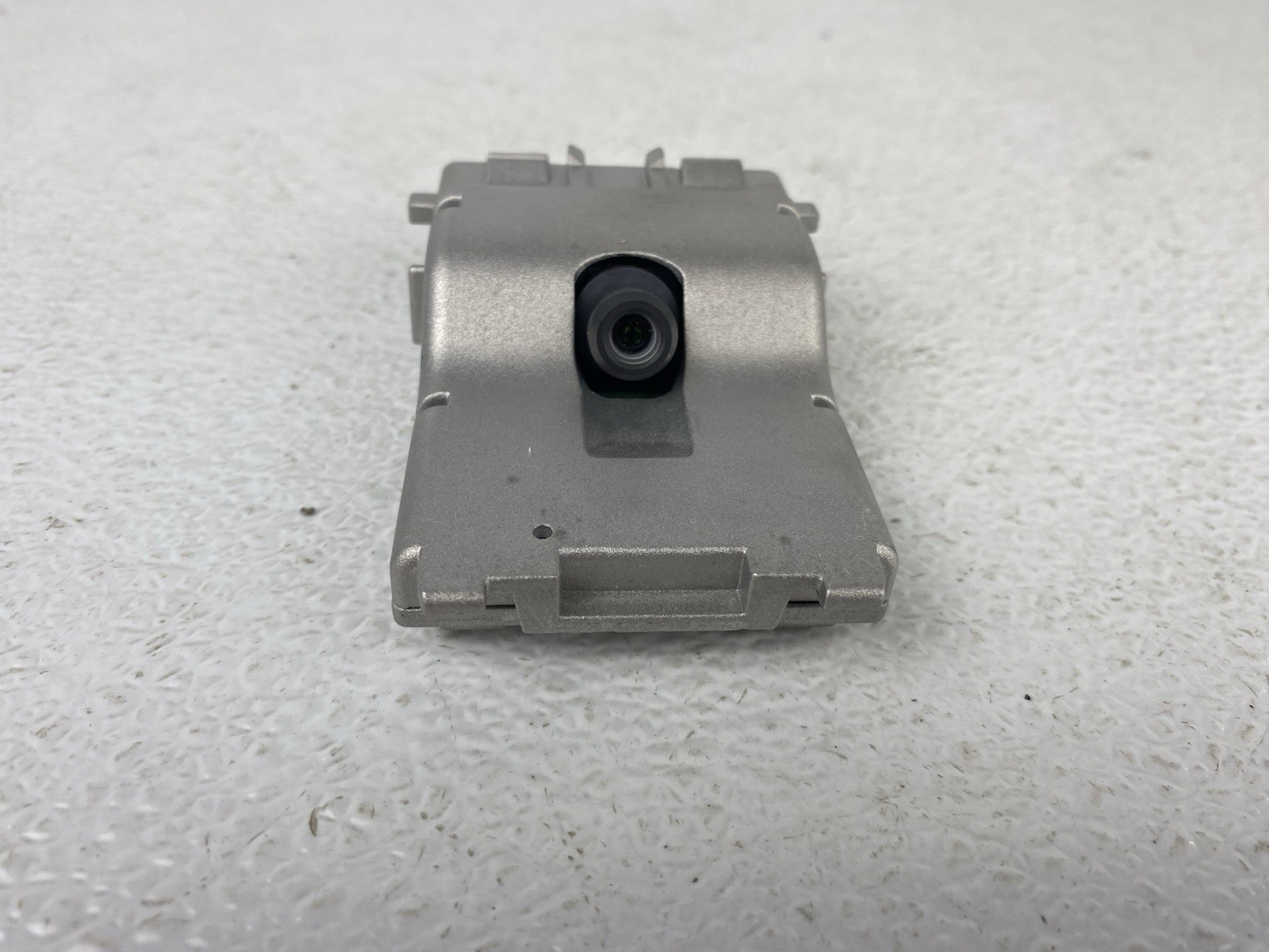 New! OEM GM Chevy Front View Windshield Camera 84972952