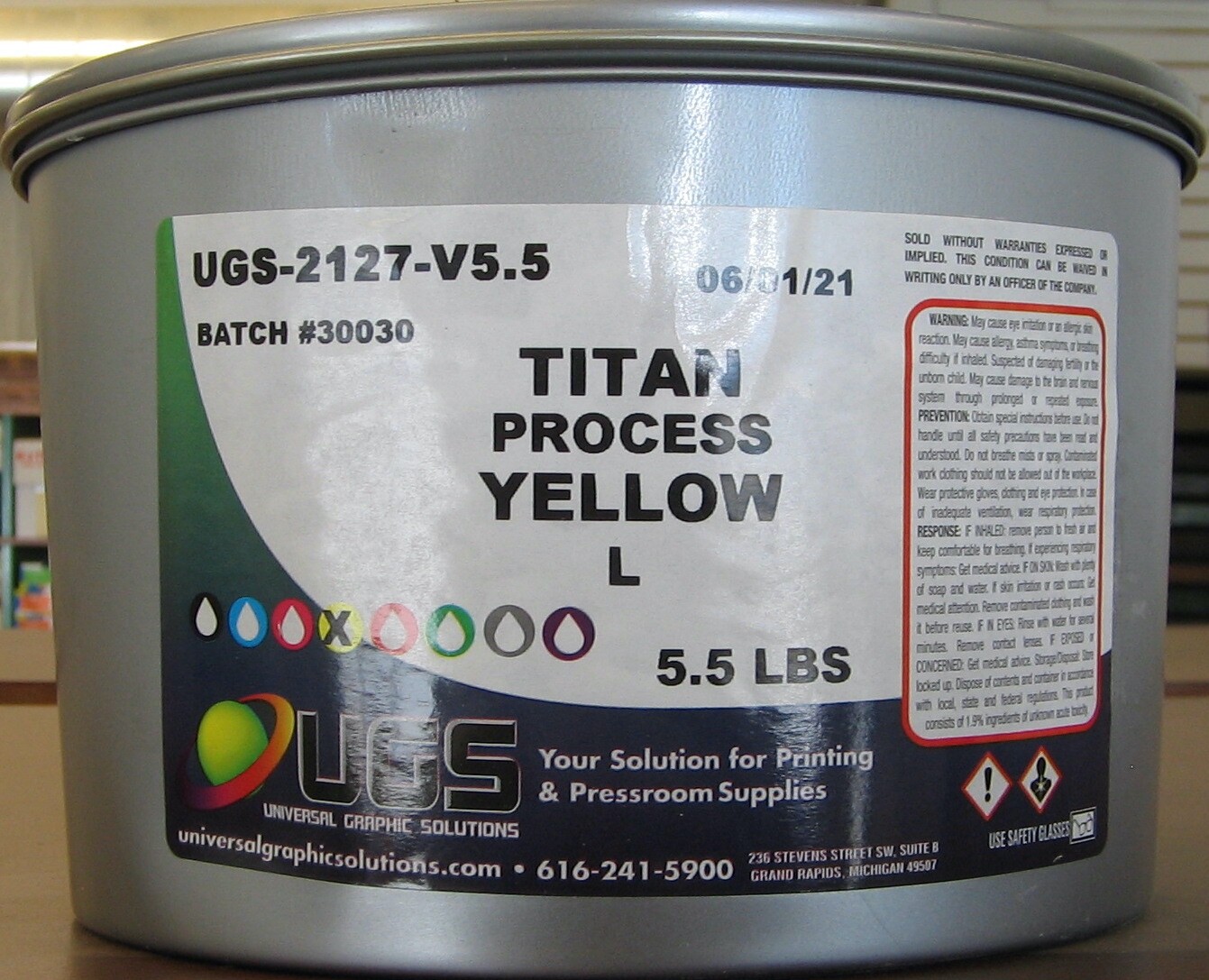 Universal Graphic Solutions Printing Ink Titan Process Yellow 5.5# dated 2021