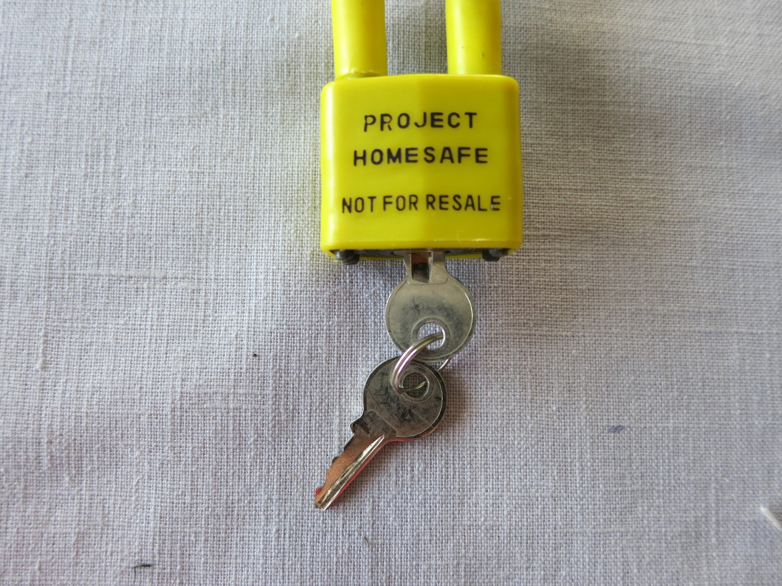 Project HomeSafe Gun Lock With Cable Padlock and Two (2) Keys, New