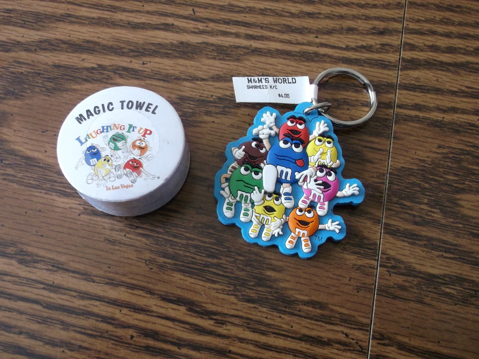 M & M's Magic towel and key chain NEW from M& M's World