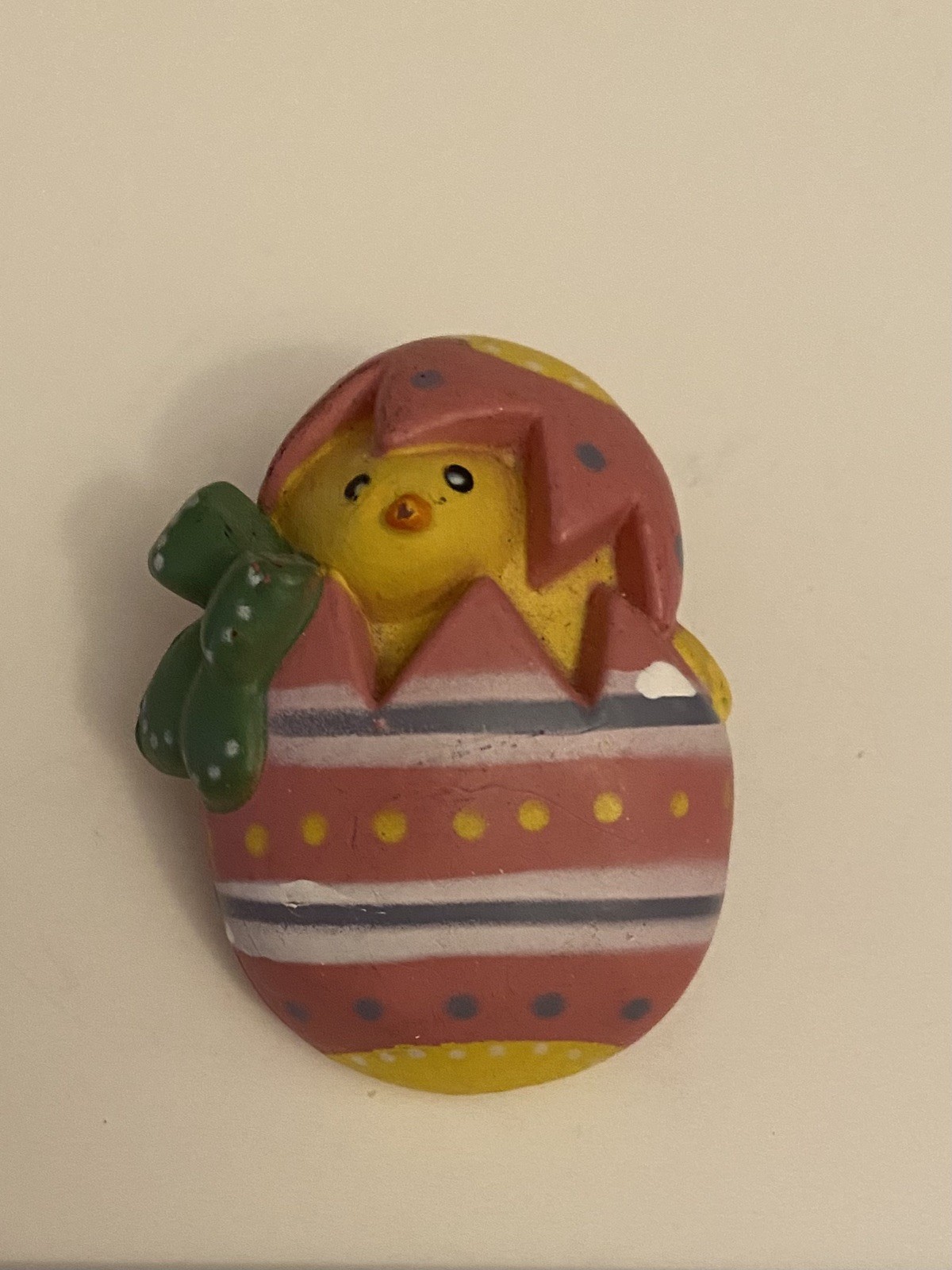 Easter Unlimited Chick Egg Lapel Pin P59