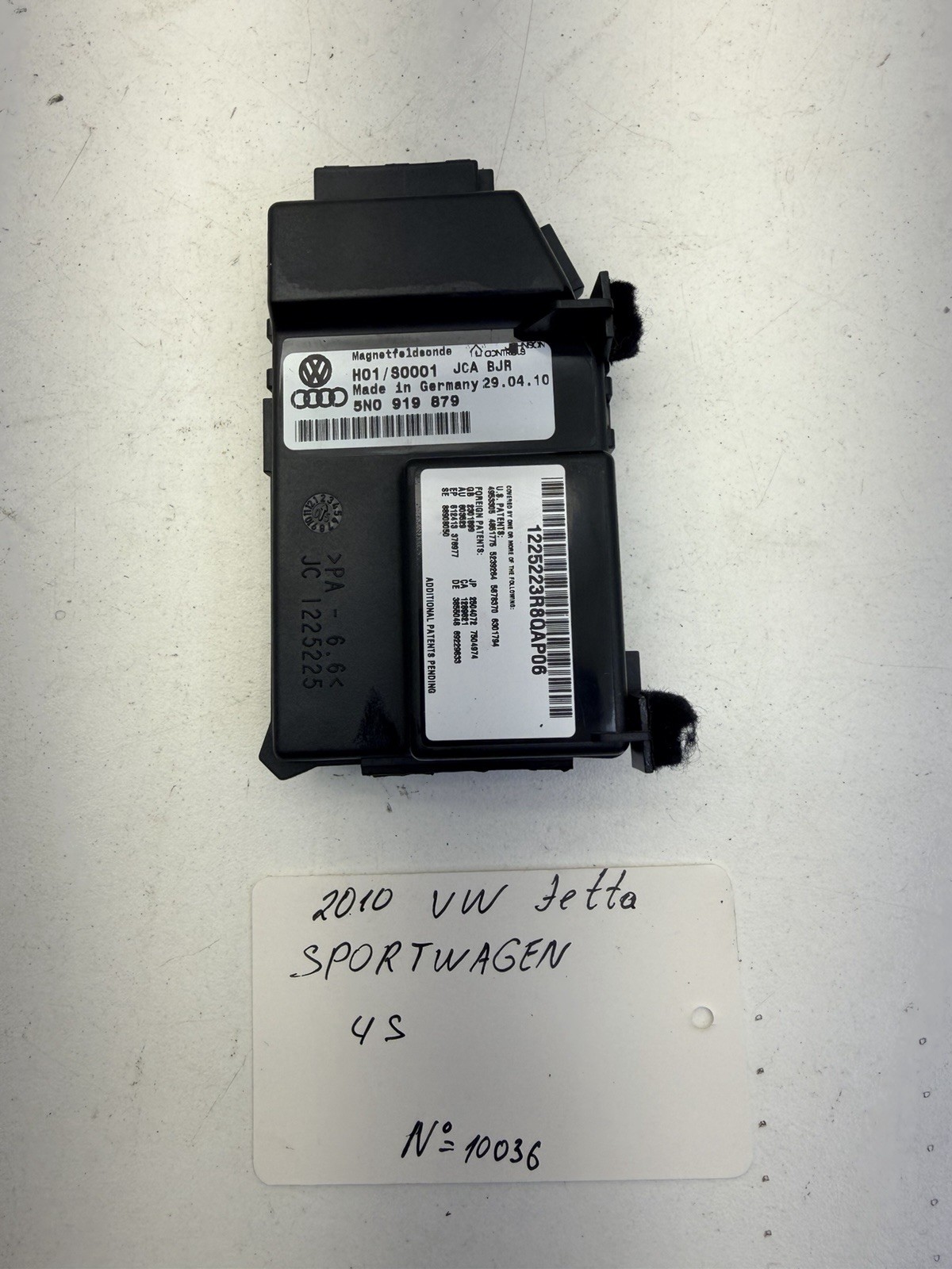 2010-2014 Volkswagen Jetta Sportwagen 2.0L TDI Compas Module OEM OEM.