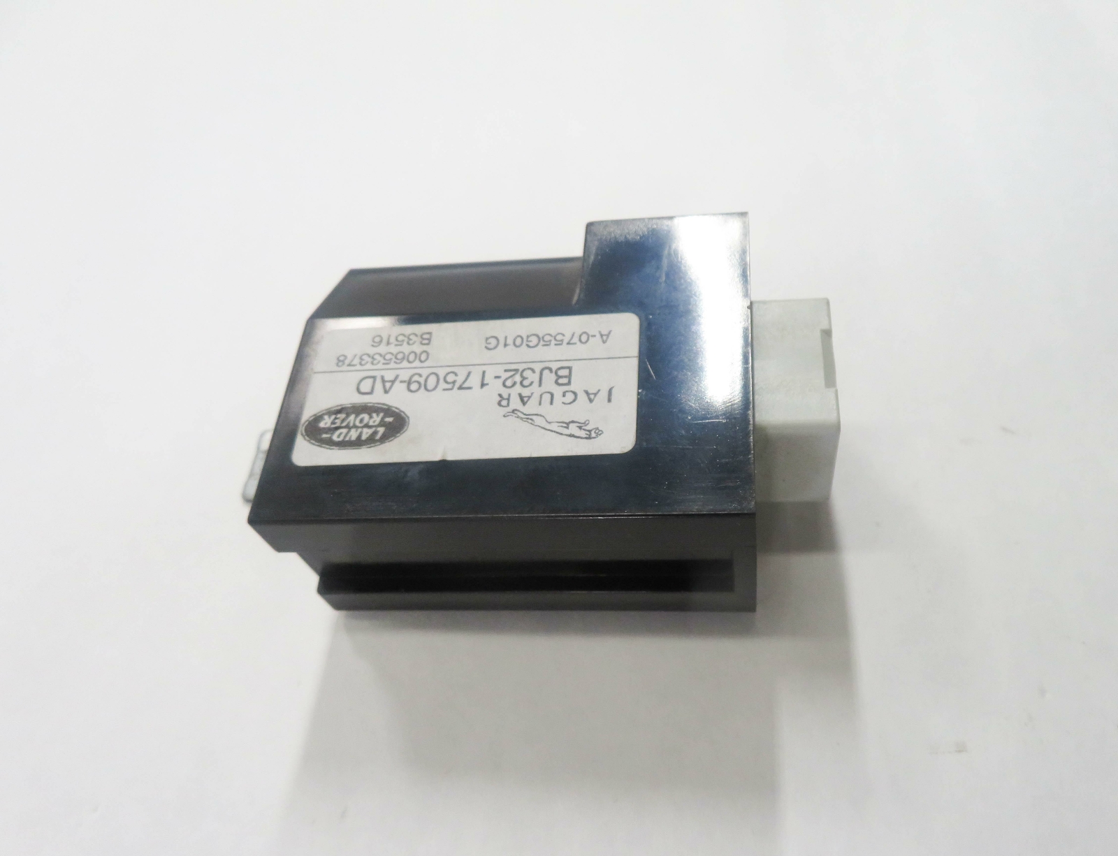 2017 RANGE ROVER EVOQUE (L538) WINDSHIELD WIPER CONTROL MODULE