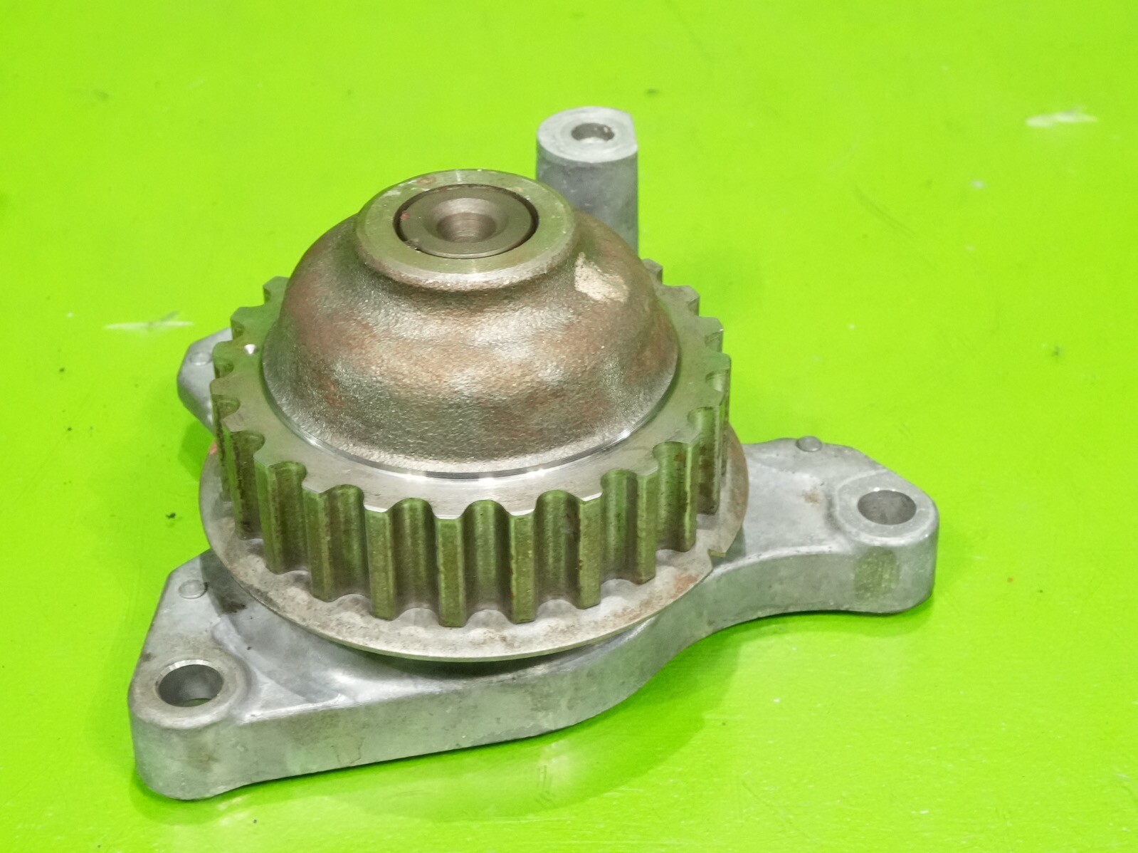 92-96 Prelude OEM rear back engine motor balance shaft drive belt gear pulley