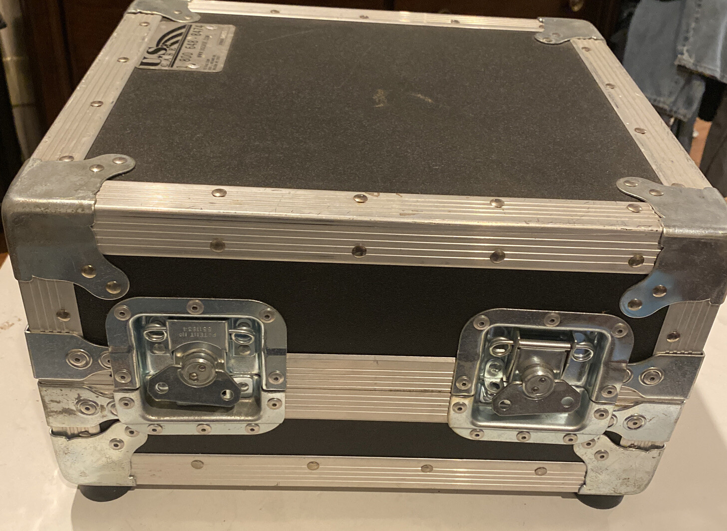 Flight case 15 1/2  x 14   Hingeless Four Lock, Camara Case, sports Etc.